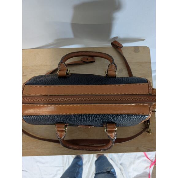 Dooney & Bourke Black Tan Pebbled Leather Satchel Vintage All Weather Leather - Picture 9 of 11